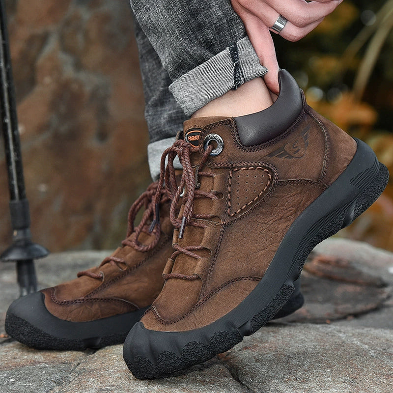 Outdoor leather sports hiking boots