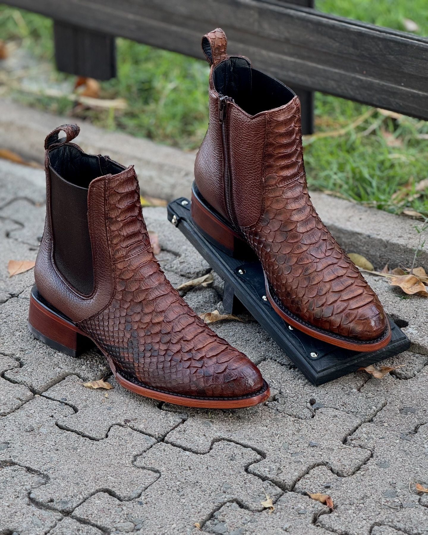Brown shiny leather crocodile pattern men's boots