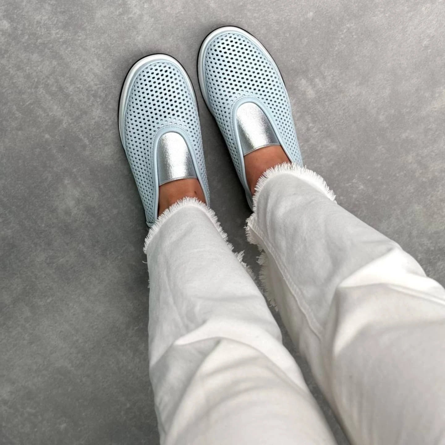 Women's smooth leather low shoes