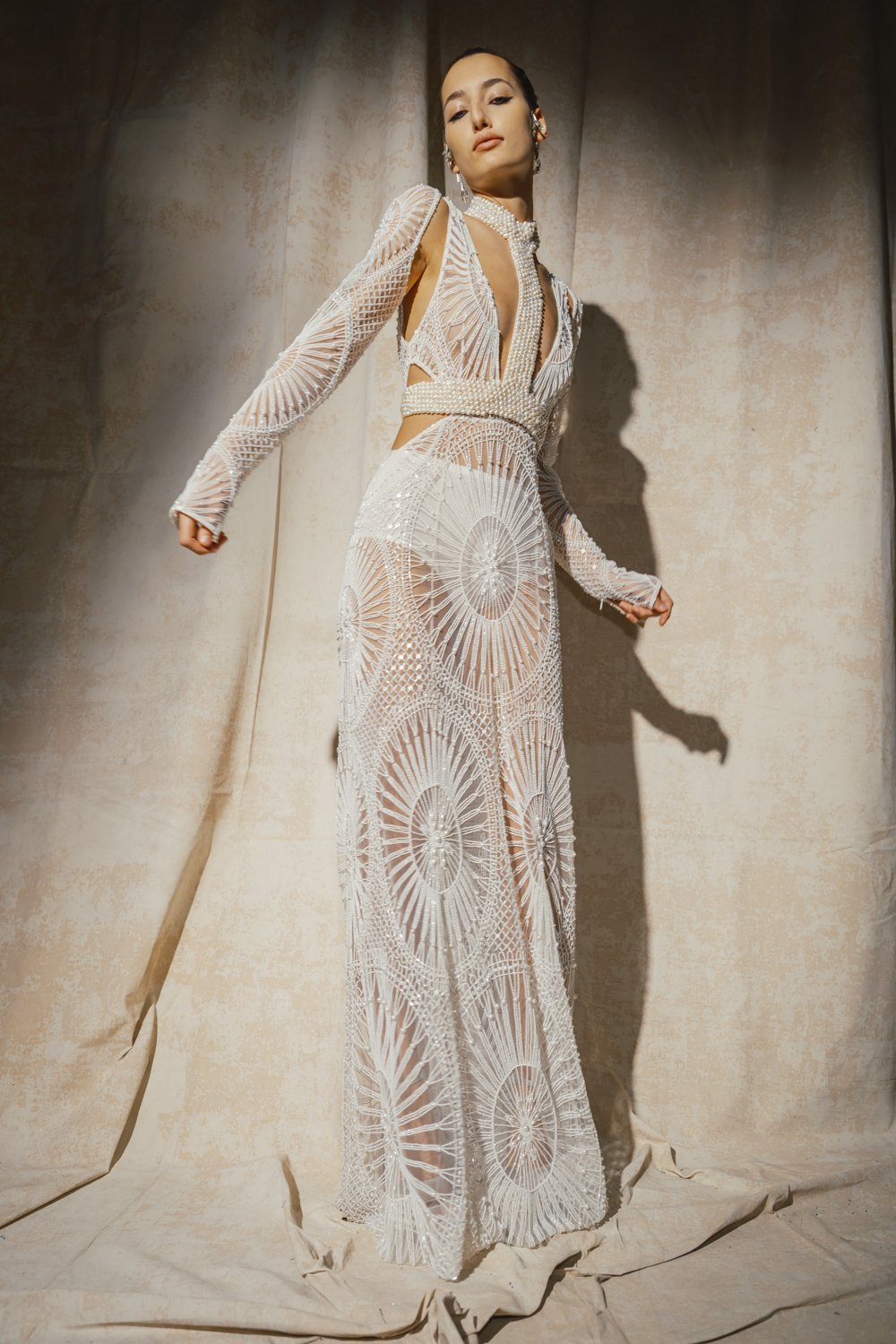 DENTELLE DEUX BLANCHE DRESS AND ASYMMETRIC PEARL HALTER