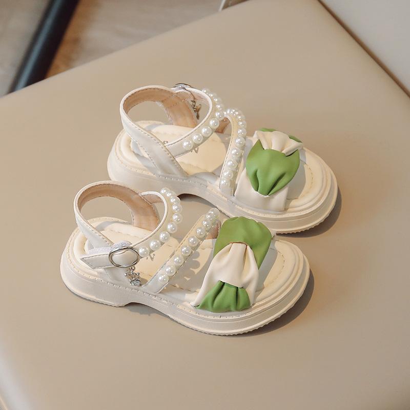Pearl sandals