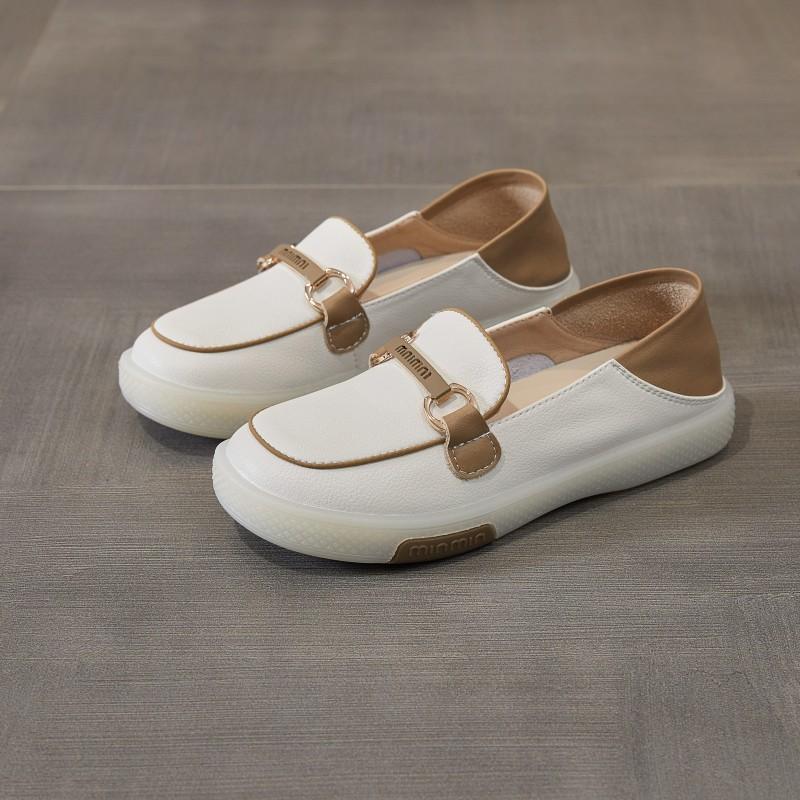 Self-rebounding patented heel design loafer