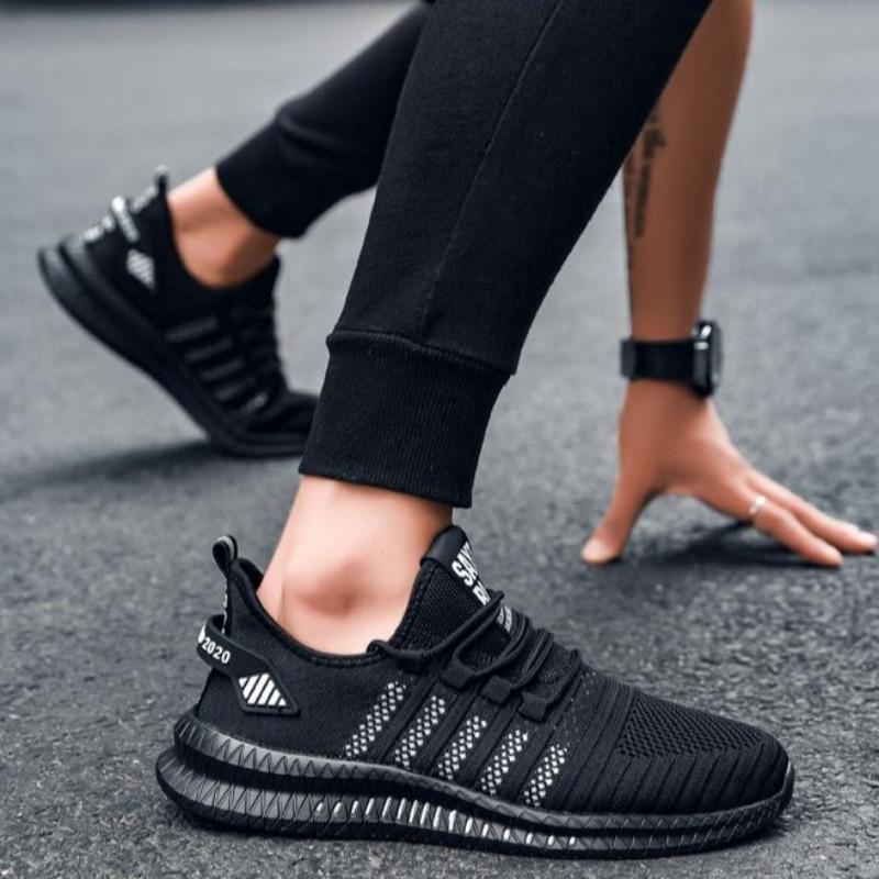 2021 MAIN STREET SNEAKERS