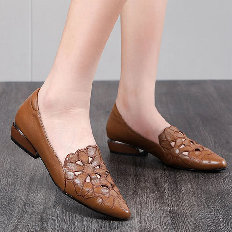 Soft-soled Causal Cutout Embroidered Leather Shoes
