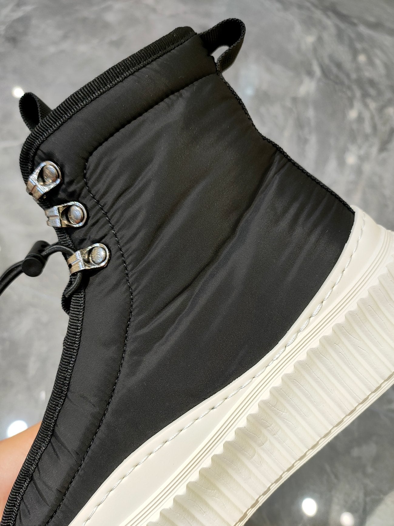 New autumn black high-top canvas shoes