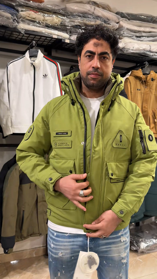 Windproof and waterproof down jacket