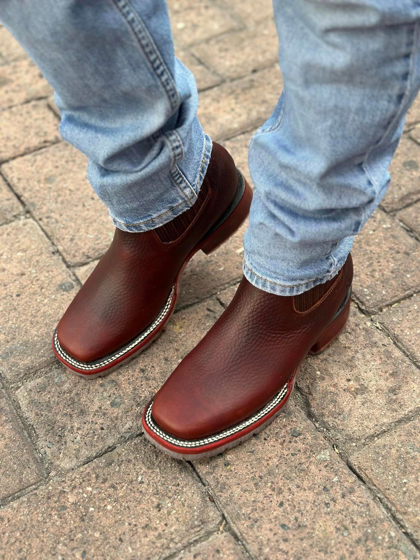 Scratch resistant cowhide cowboy boots