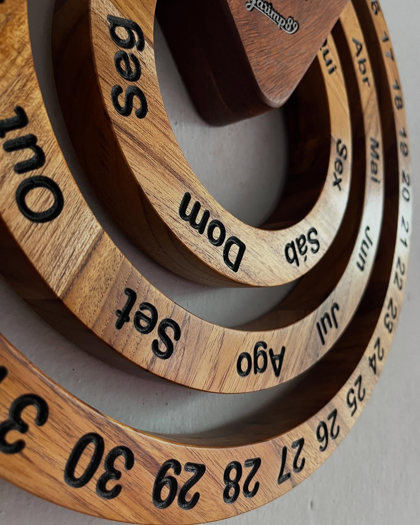 Perpetual Calendar - Teak