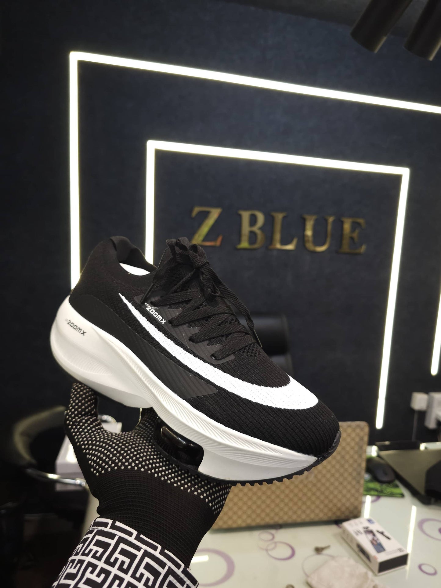 Training Stylish With Extra Comfort Running Sneakers