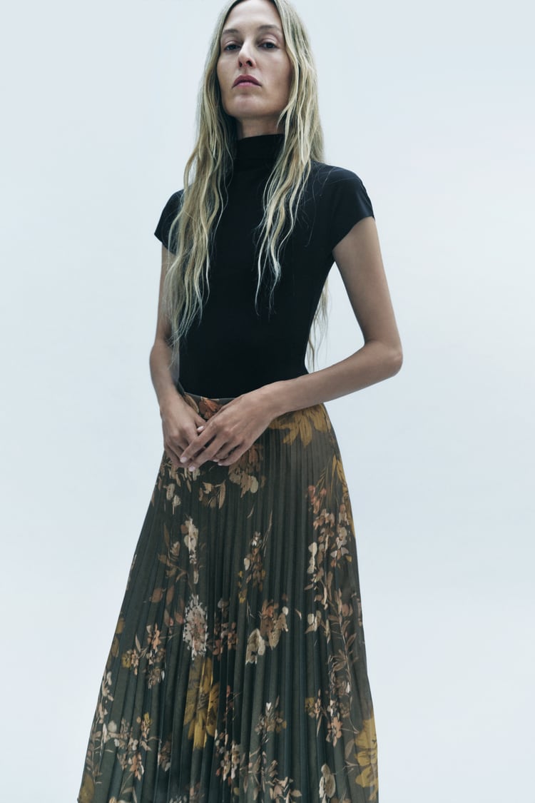 PLEATED FOIL PRINTED MIDI SKIRT