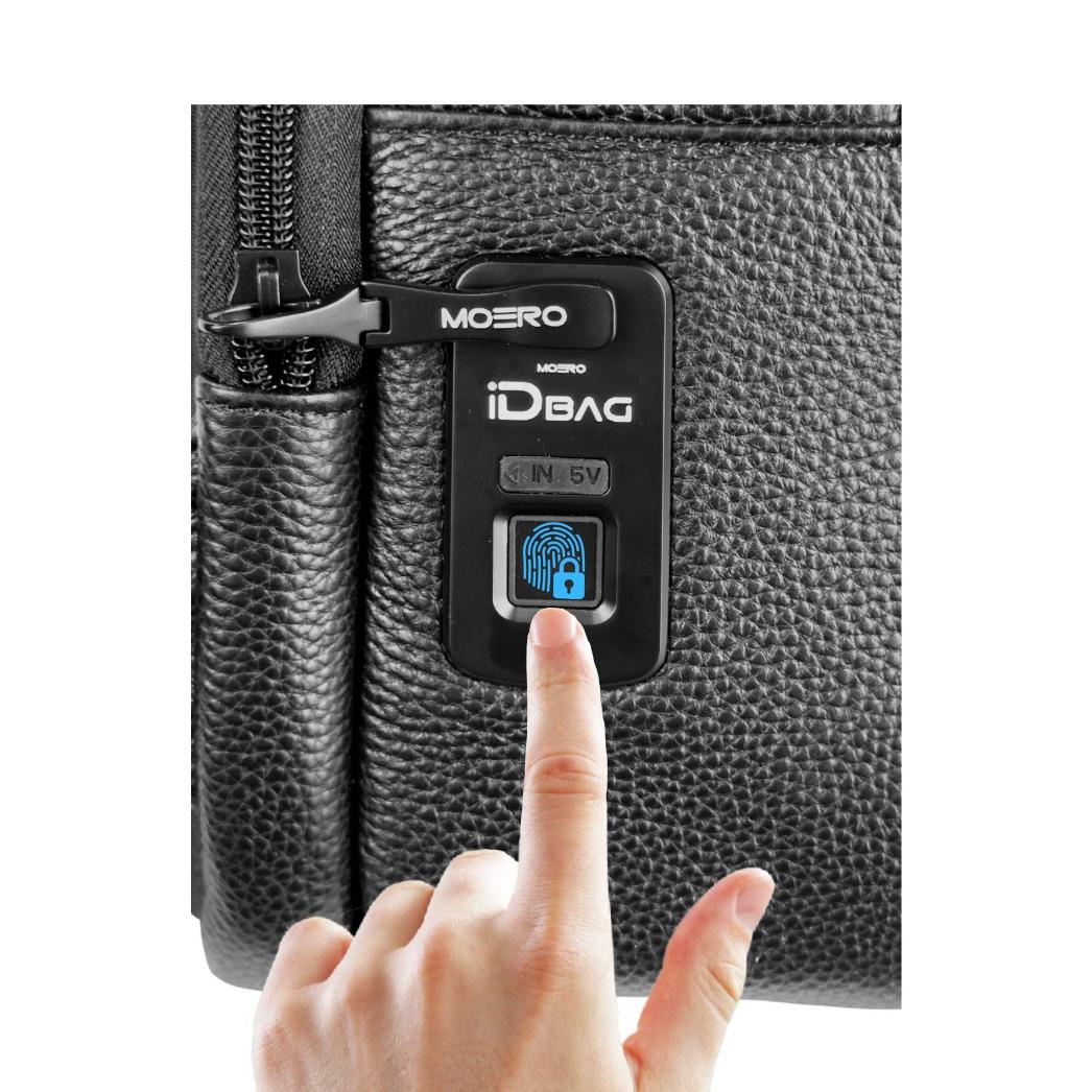 Clutch with biometric fingerprint unlocking