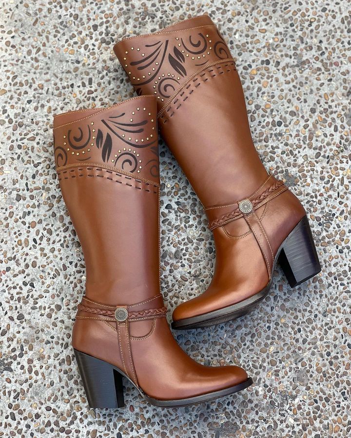 Italian handmade cowhide Harness Boots