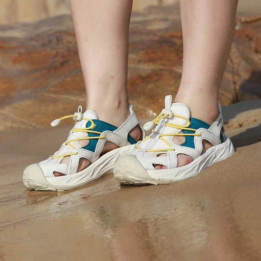 Quick-drying portable on/off outdoor sandals