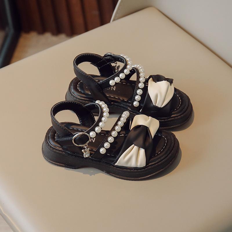 Pearl sandals