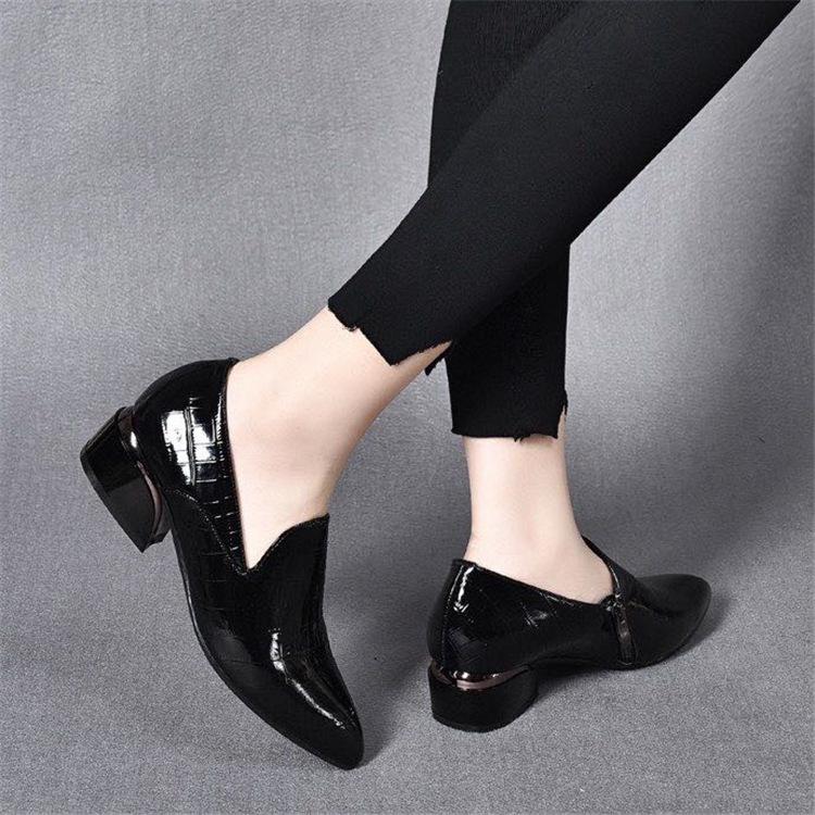 Hand-stitched patent leather side zip block heels