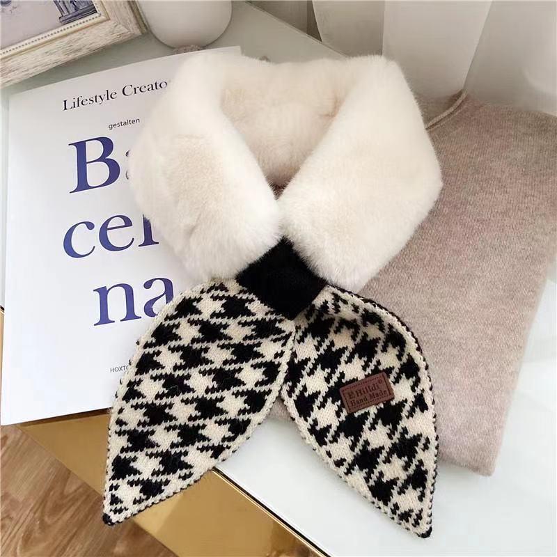 Rabbit fur collar