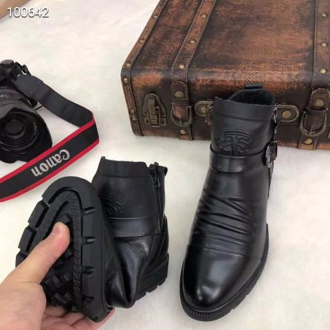 Hand Embossed Zipper Martin Boots