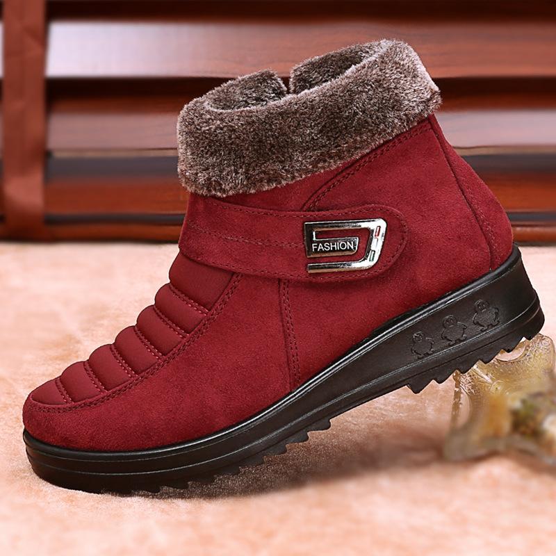 FLAT HEEL SNOW BOOTS